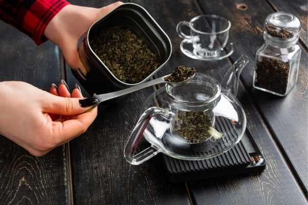 Uống trà ô lông có tác dụng gì?
