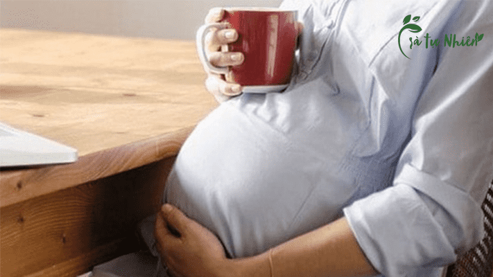 phụ nữ mang thai có nên uống trà k